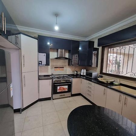 Deir Ghbar 3 Rooms Apart Amman Exterior photo